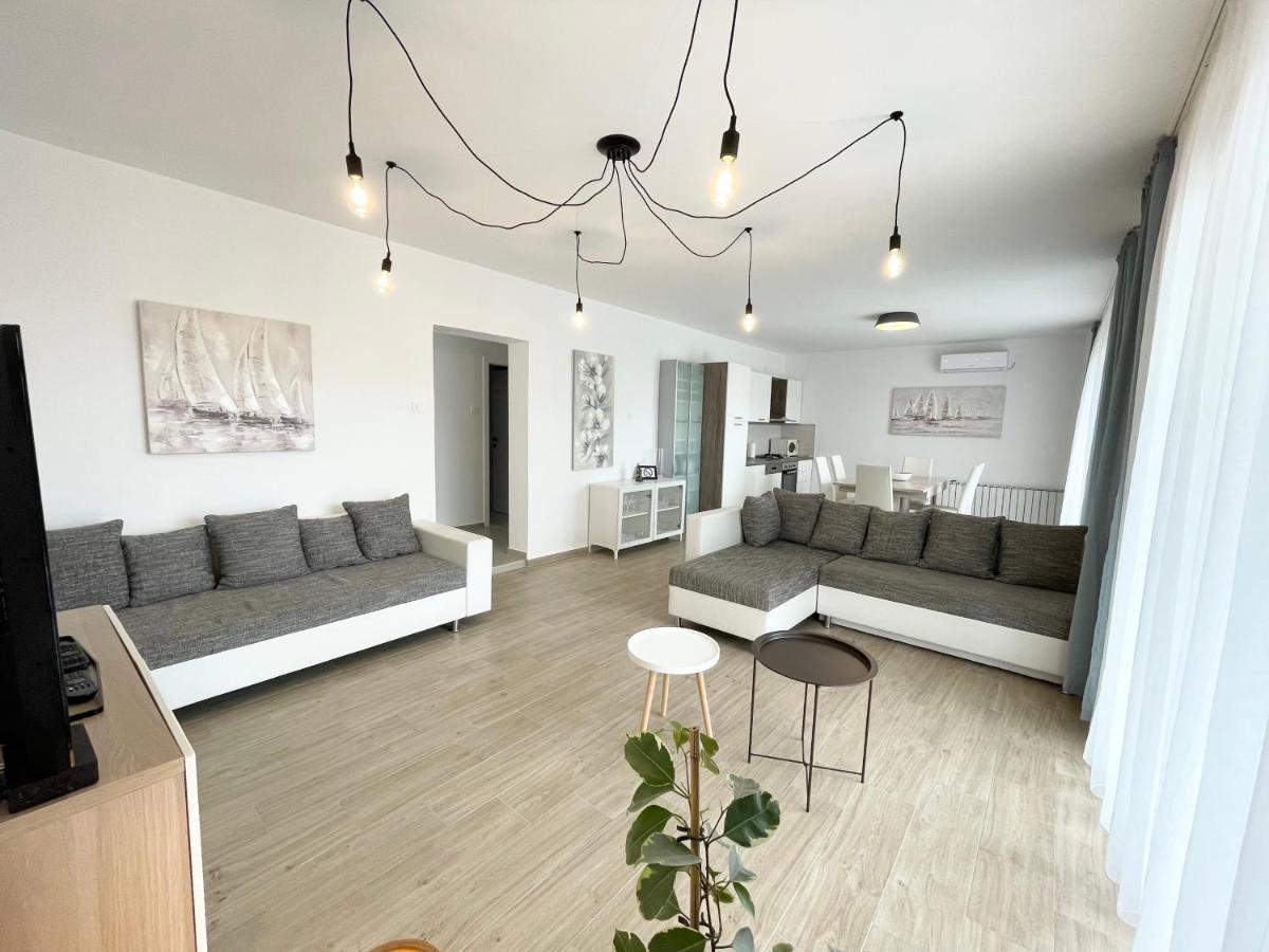 Apartments Maja Dramalj Exteriér fotografie