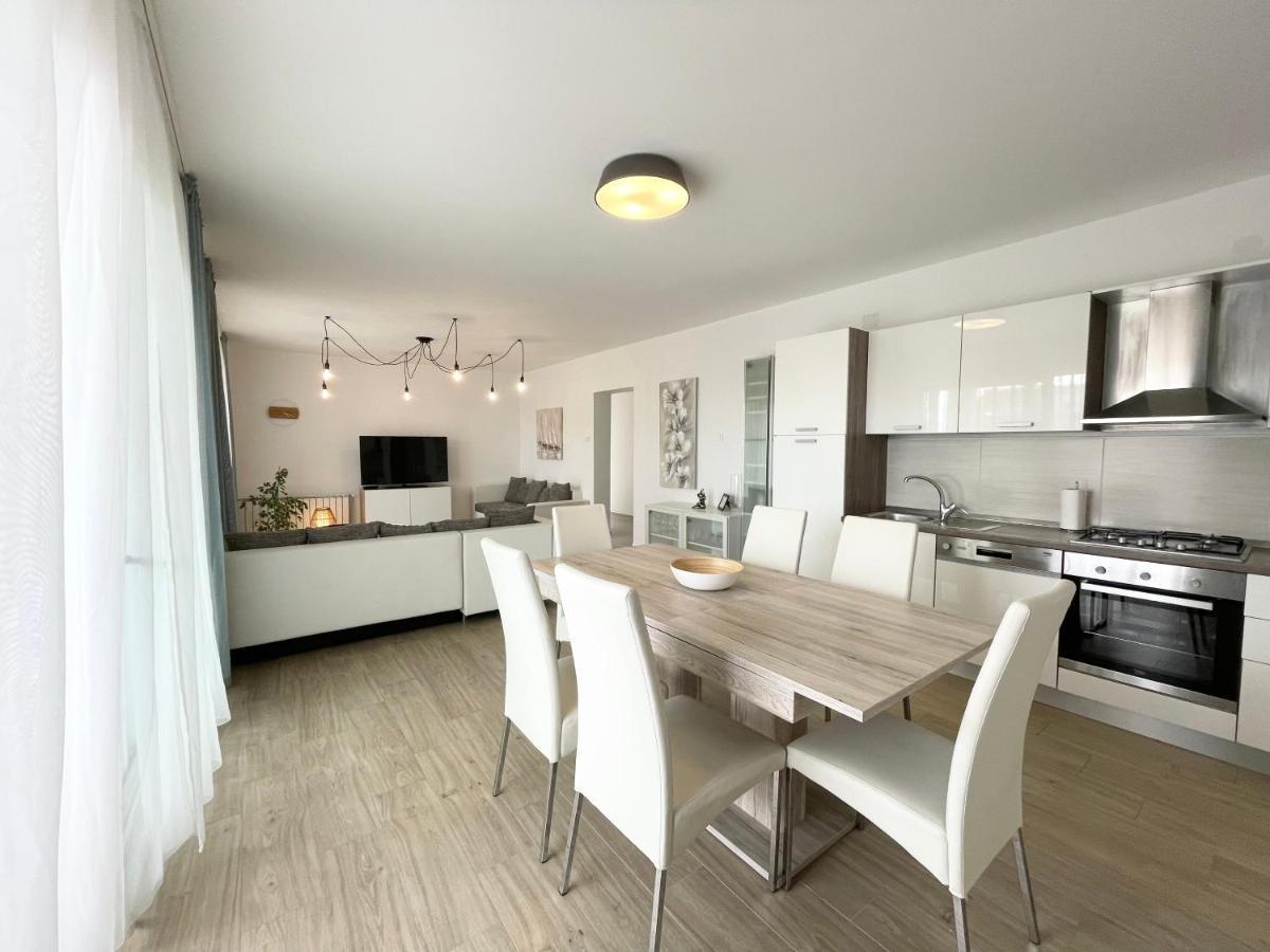Apartments Maja Dramalj Exteriér fotografie